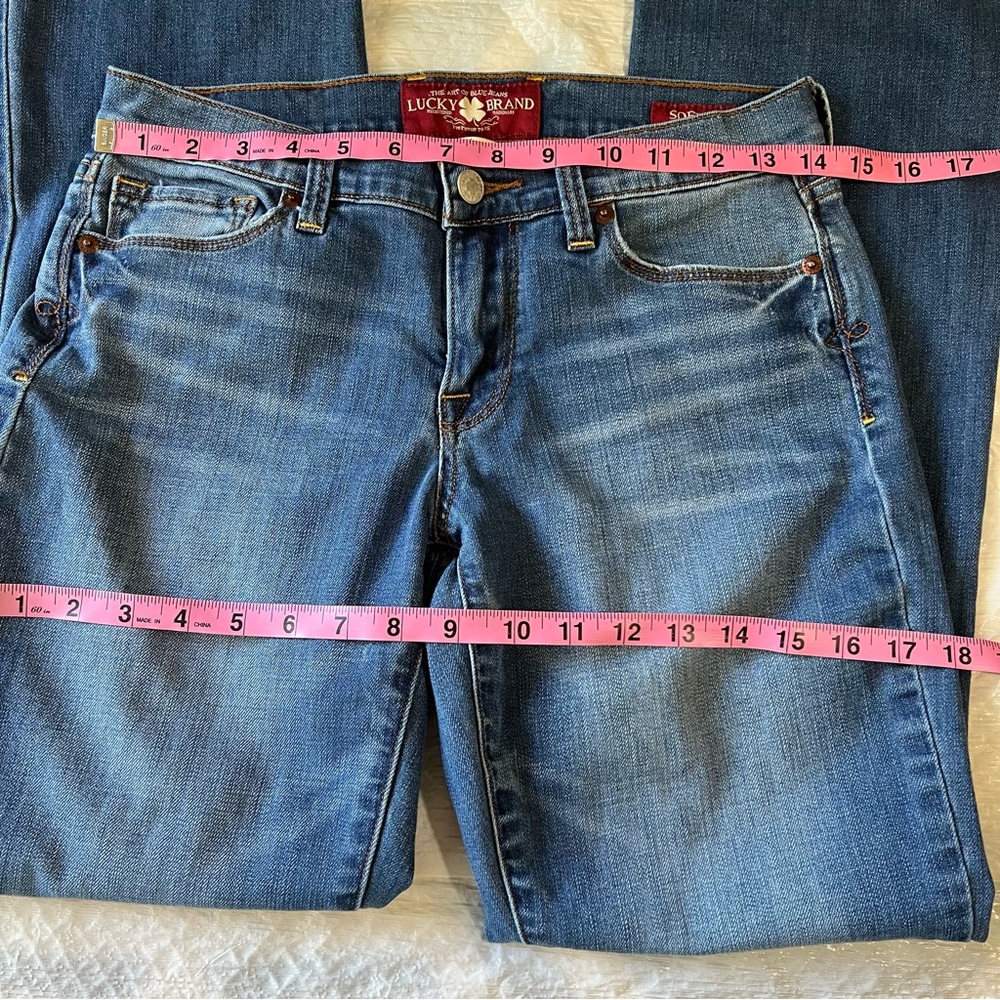 Lucky Brand women med blue acid wash jeans Sofia bootcut mid rise Sz 6/28 Tall - Picture 13 of 16